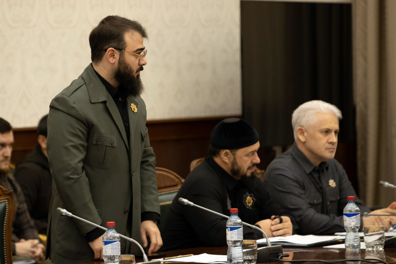 RK sv pchr Khamzat Kadyrov 010223 13 - Хамзат Кадыров назначен министром имущественных и земельных отношений ЧР